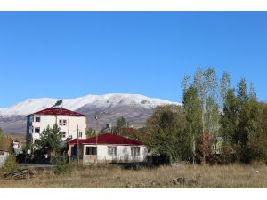 Varto’ya Yılın İlk Karı Yağdı