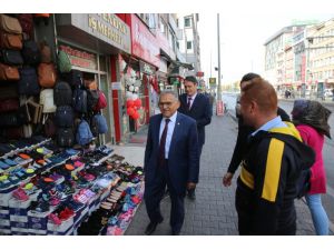 Başkan Büyükkılıç, Enflasyonla Mücadeleye Destek Veren Esnafa Teşekkür Etti