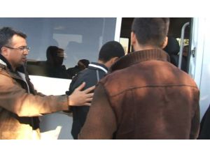 Liderlerin Güzergahına Giren Çocuklar Emniyeti Alarma Geçirdi