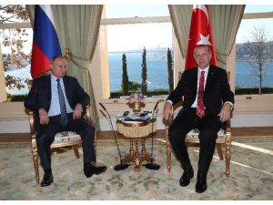 Cumhurbaşkanı Erdoğan, Putin İle Bir Araya Geldi