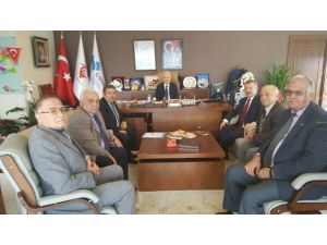 Sarıoğlu, “Emeklilerimizi İlgilendiren Dosyayı Bakan Yardımcımıza İlettik”