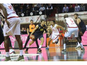 Tahincioğlu Basketbol Süper Ligi: Gaziantep Basketbol: 55 - Fenerbahçe: 67