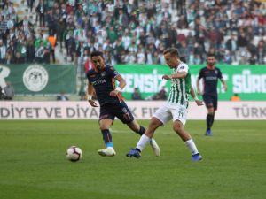 Spor Toto Süper Lig: Atiker Konyaspor: 0 - Medipol Başakşehir: 0 (Maç Devam Ediyor)