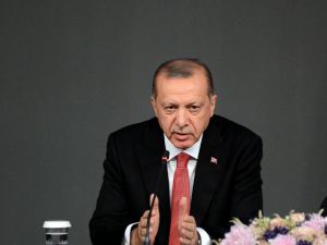 Cumhurbaşkanı Erdoğan, Dörtlü Suriye Zirvesi Sonrasında Yaptığı Açıklamada “Suriye İhtilafının Küresel Bir Sorun Haline Dönüşmesinin En Önemli Sebebi, Uluslararası Toplumun Meseleyi Yeterince Sahiplenmemesidir. Hedefimiz Sur