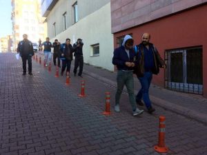 İstanbul’dan Gelerek Hırsızlık Yapan 5 Şahıs Tutuklandı