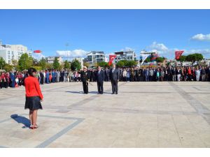 Didim’de 29 Ekim Kutlamaları Çelenk Töreniyle Başladı