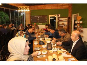 Başkan Yemenici Teşekkür Belgesi Takdim Etti