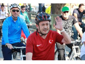 Tuzla’da Pedallar Cumhuriyet İçin Çevrildi