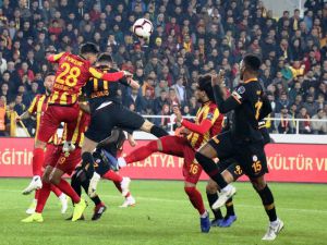 Spor Toto Süper Lig: Evkur Yeni Malatyaspor: 2 - Galatasaray: 0 (Maç Sonucu)