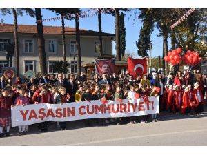 Dursunbey’de Cumhuriyet Coşkusu
