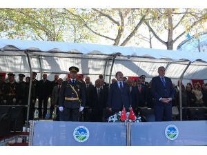 Cumhuriyet’in 95. Yılı Sakarya’da Coşkulu Törenle Düzenlendi