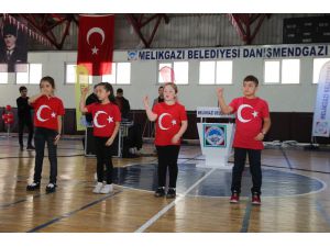 Çocuk Meclisi 29 Ekim Cumhuriyet Bayramını Kutladı