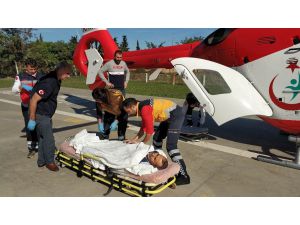 Hayati Tehlikesi Bulunan Hastanın Yardımına Ambulans Helikopter Yetişti