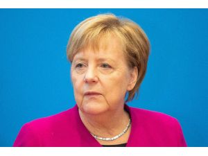 Merkel, Cdu Liderliğini Bırakıyor