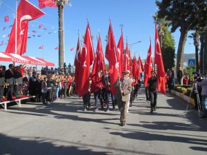 Kuşadası’nda 95. Yıl Coşkusu