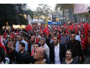Adana’da Meşaleler Cumhuriyet’in 95. Yılı İçin Yandı