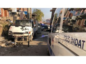 2 Aile Arasında Çıkan Kavga Kanlı Bitti: 2 Yaralı