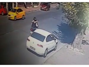 Bakırköy’de Oto Galeriye Böyle Kurşun Yağdırdılar