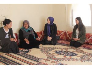 Kaymakamın Eşinden Hane Ziyareti