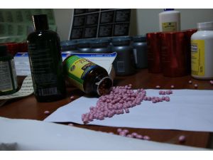 Ankara’da 678 Bin Adet Kaçak Vitamin Hapı Ve Kişisel Bakım Ürünü Ele Geçirildi