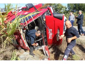 Yangından Dönen İtfaiye Aracı Devrildi: 2 Yaralı