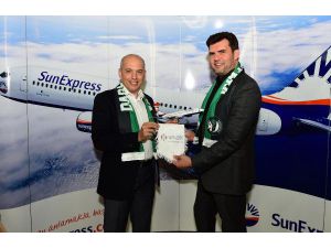 Sunexpress, Darüşşafaka Tekfen'e Sponsor Oldu