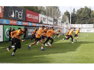 Galatasaray’da Derbi Hazırlıkları Sürüyor