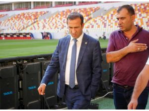 Evkur Yeni Malatyaspor’da Adil Gevrek’ten Camiaya Mesaj