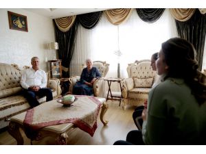 Tarhan’dan Vatandaşlara ’Çat Kapı’ Ziyaret