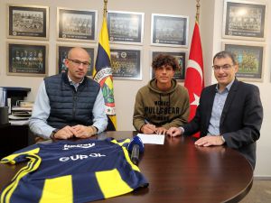 Fenerbahçe, Gürol Demirezen İle Sözleşme İmzaladı