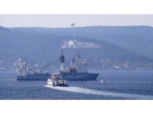 Rus Askeri Kurtarma Gemisi Boğazdan Geçti