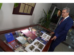 Kütüphane Öğrencilerin Evi Haline Dönüştü