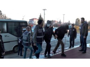 Uyuşturucu Operasyonunda 15 Şüpheli Adliyede