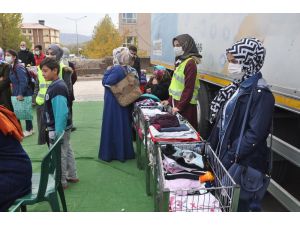 Lösev’in ‘İyilik Tırı’ Bitlis’te