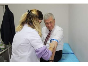 İl Sağlık Müdürü Yavuzyılmaz, Aile Hekimine Check-up Yaptırdı