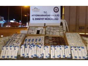 İki Araçta 13 Bin Gümrük Kaçağı Sigara Ele Geçirildi