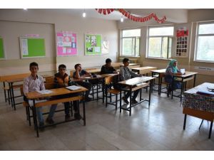 Muş’ta 28 Öğrenci Hepatit A Virüsünden Hastaneye Kaldırıldı