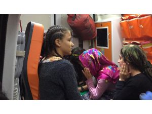 Siirt’in Kurtaran İlçesindeki İmam Hatip Lisesinin Yatılı Yurdunda Gaz Sızıntısından Dolayı 21 Öğrenci Zehirlendi. Öğrenciler Kurtulan Devlet Hastanesi Acil Servisine Sevk Edilirken Gazın Ne Olduğunun Araştırıldığı Belirtild