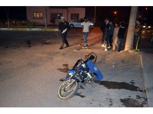 Aksaray’da Kamyonet İle Motosiklet Çarpıştı: 1 Ölü, 1 Yaralı