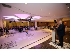 Yenimahalle’de Engelli Vatandaşlar Yemekte Buluştu