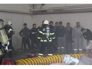 Boya Fabrikasında Çıkan Yangın Paniğe Neden Oldu