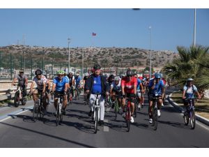 Veloturk Gran Fondo Çeşme 2018’de 140 Çocuk Bisikletlerine Kavuştu