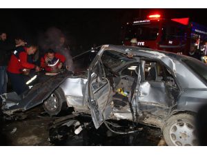 Üç Aracın Karıştığı Kazada 1 Kişi Öldü, 2 Kişi Yaralandı
