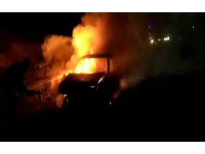 Otomobil Bomba Gibi Patladı