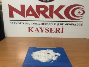 Uyuşturucu Tacirlerine Gözaltı