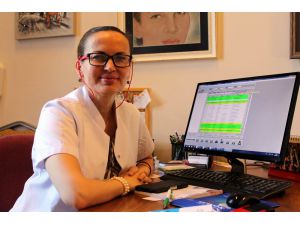 Dermatolog Tümtürk: "Çok Ürün İyi Bir Cilt Anlamına Gelmiyor”