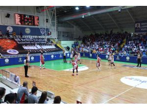 Kocaeliler, Kağıtspor Erkek Basketbol Takımı’nı Yalız Bırakmadı