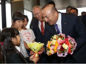 Dışişleri Bakanı Çavuşoğlu Japonya’da Türk Vatandaşlarıyla Buluştu