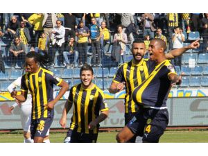 Spor Toto Süper Lig: Mke Ankaragücü: 2 - Kayserispor: 0 (İlk Yarı)