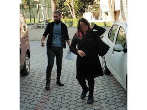 Araştırma Görevlisi Eşini Bıçaklayan Kadına Adli Kontrol